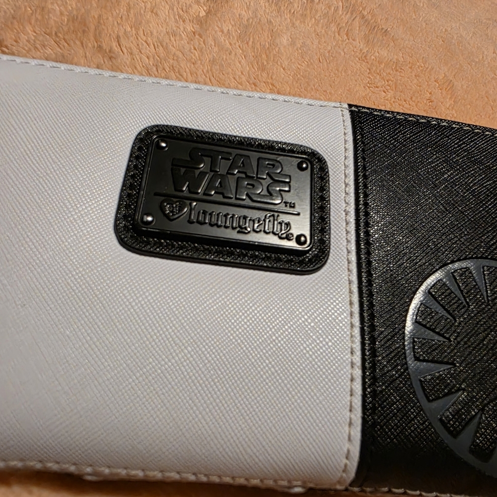 Loungefly Star Wars Black and White Stormtrooper Wallet - Picture 3 of 6